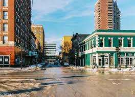 Des Moines