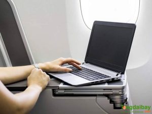 mang laptop lên máy bay