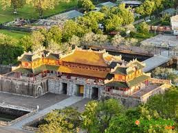 ve may bay ha noi hue2